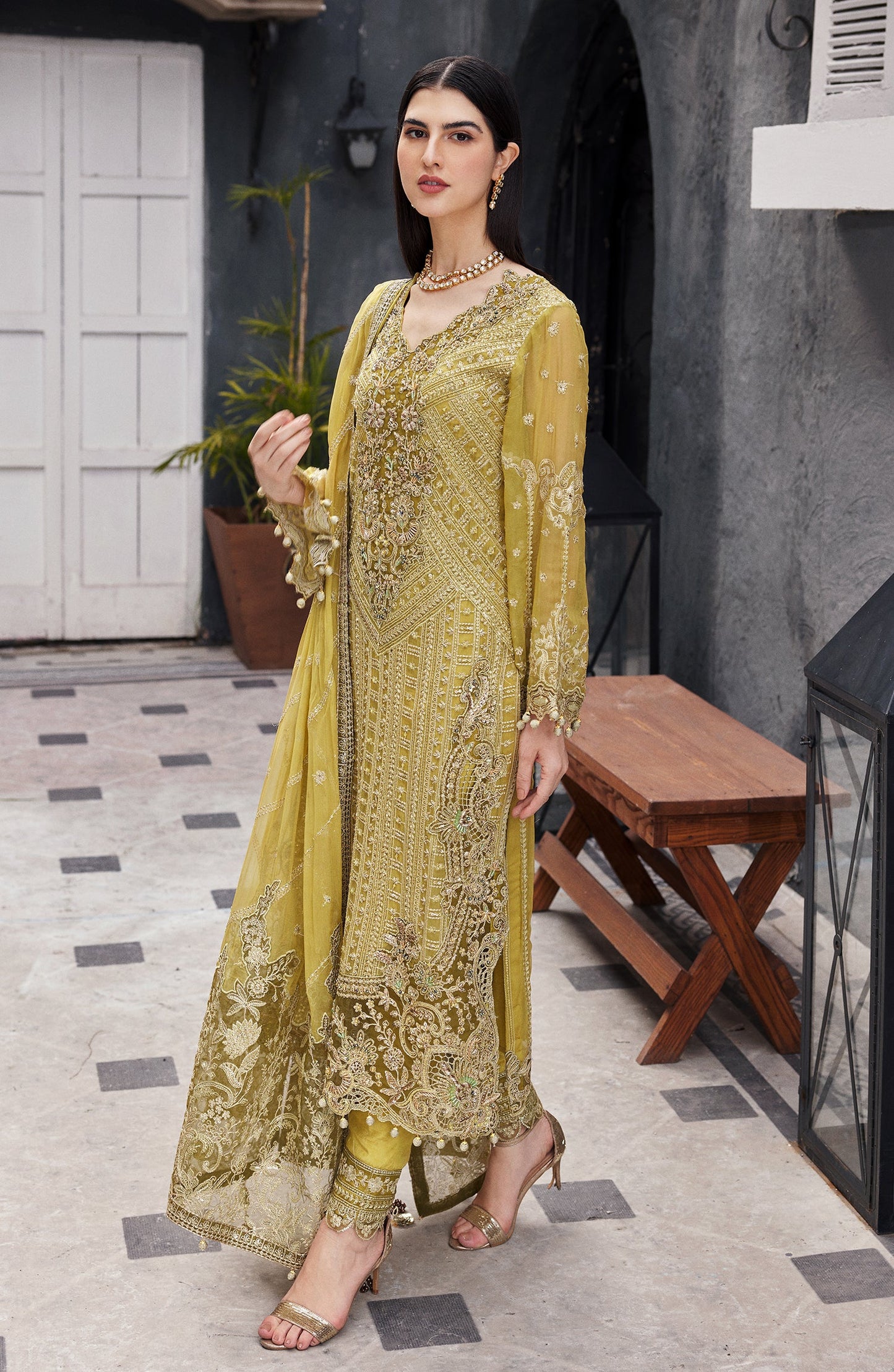 AROOHI - NAWABZADI