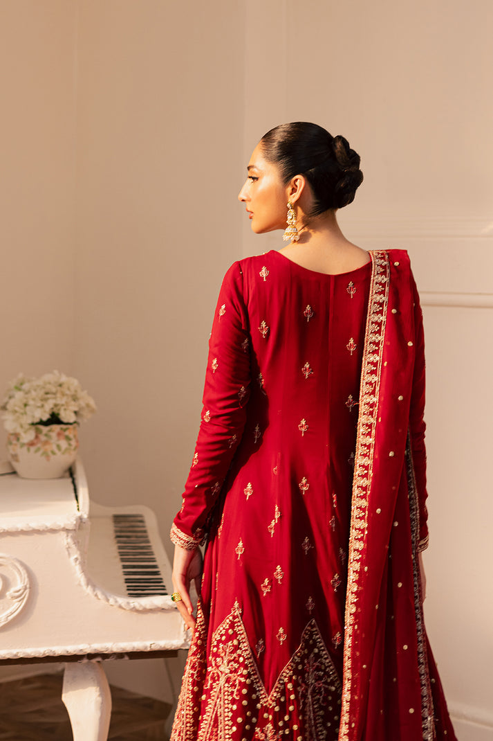 CIREL from Suave luxury formals '25 by Emaan Adeel at #VogueClothingStudio