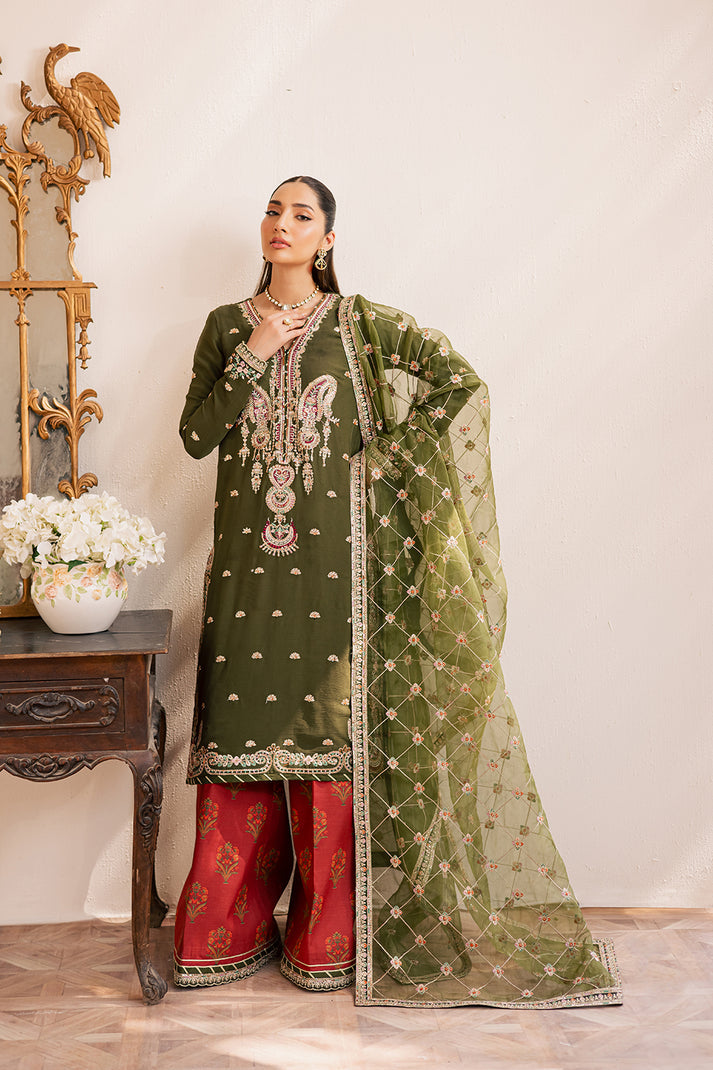 ORAYA from Suave luxury formals '25 by Emaan Adeel at #VogueClothingStudio