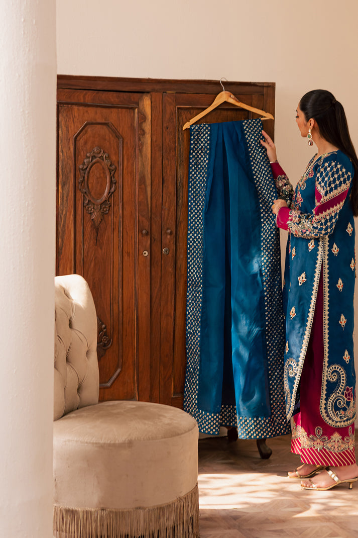 AVOIR from Suave luxury formals '25 by Emaan Adeel at #VogueClothingStudio