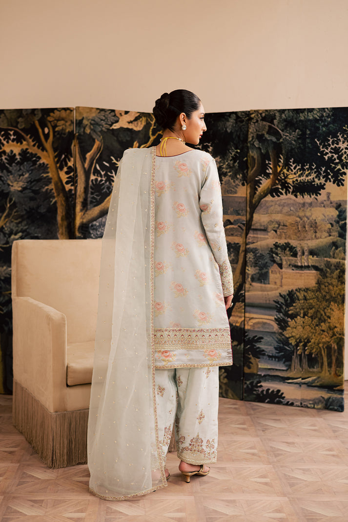 ELAIN from Suave luxury formals '25 by Emaan Adeel at #VogueClothingStudio