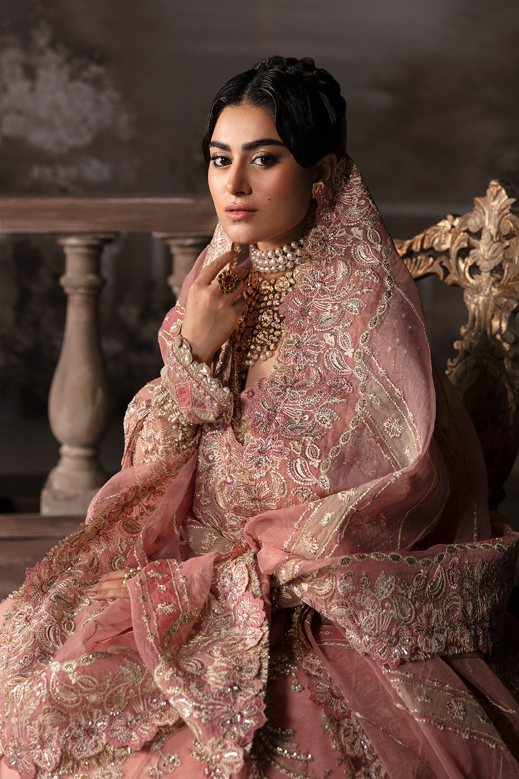 586-Victoria-THE BRIDES EDIT