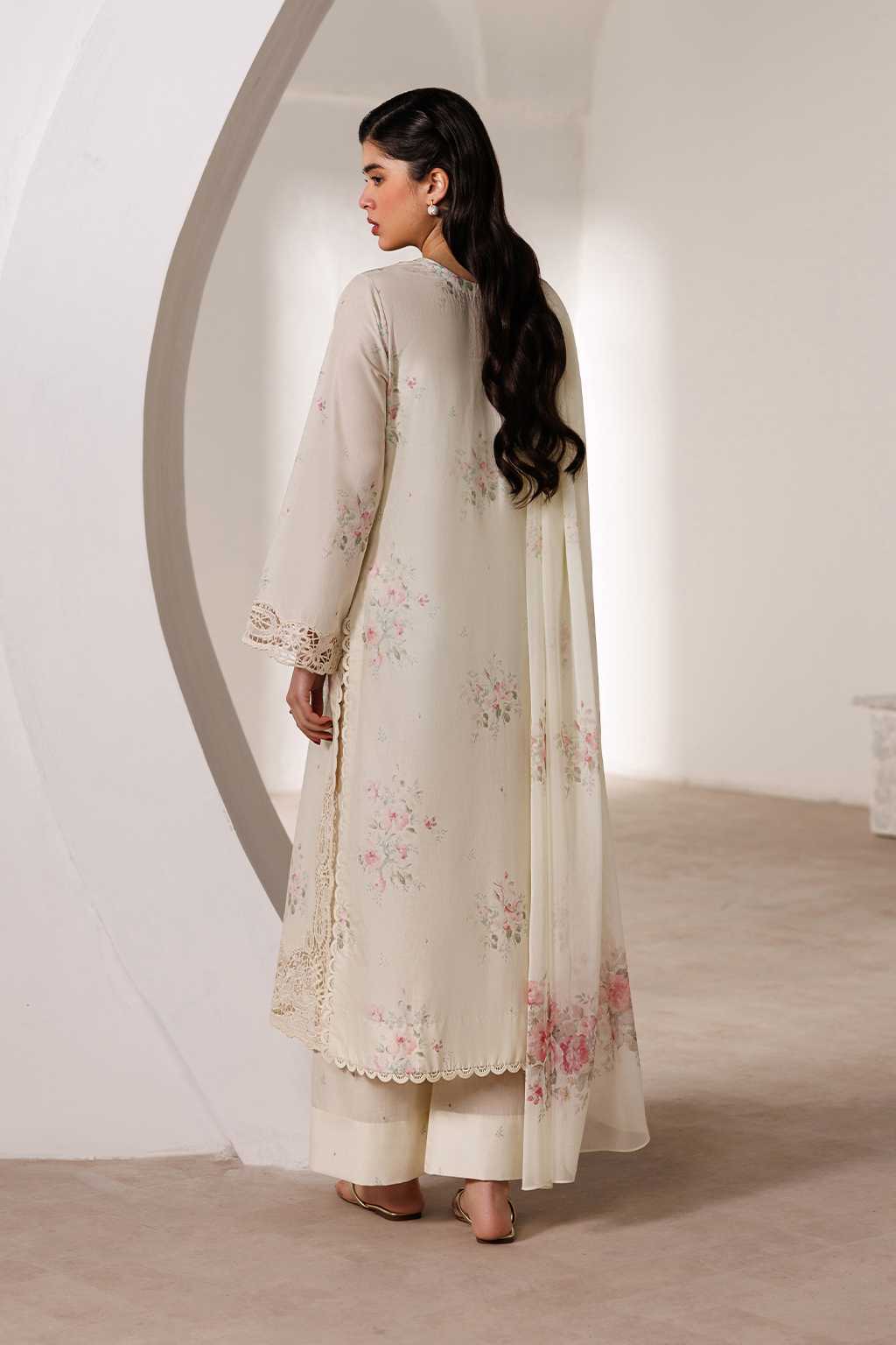 UE-632 Printed Lawn
