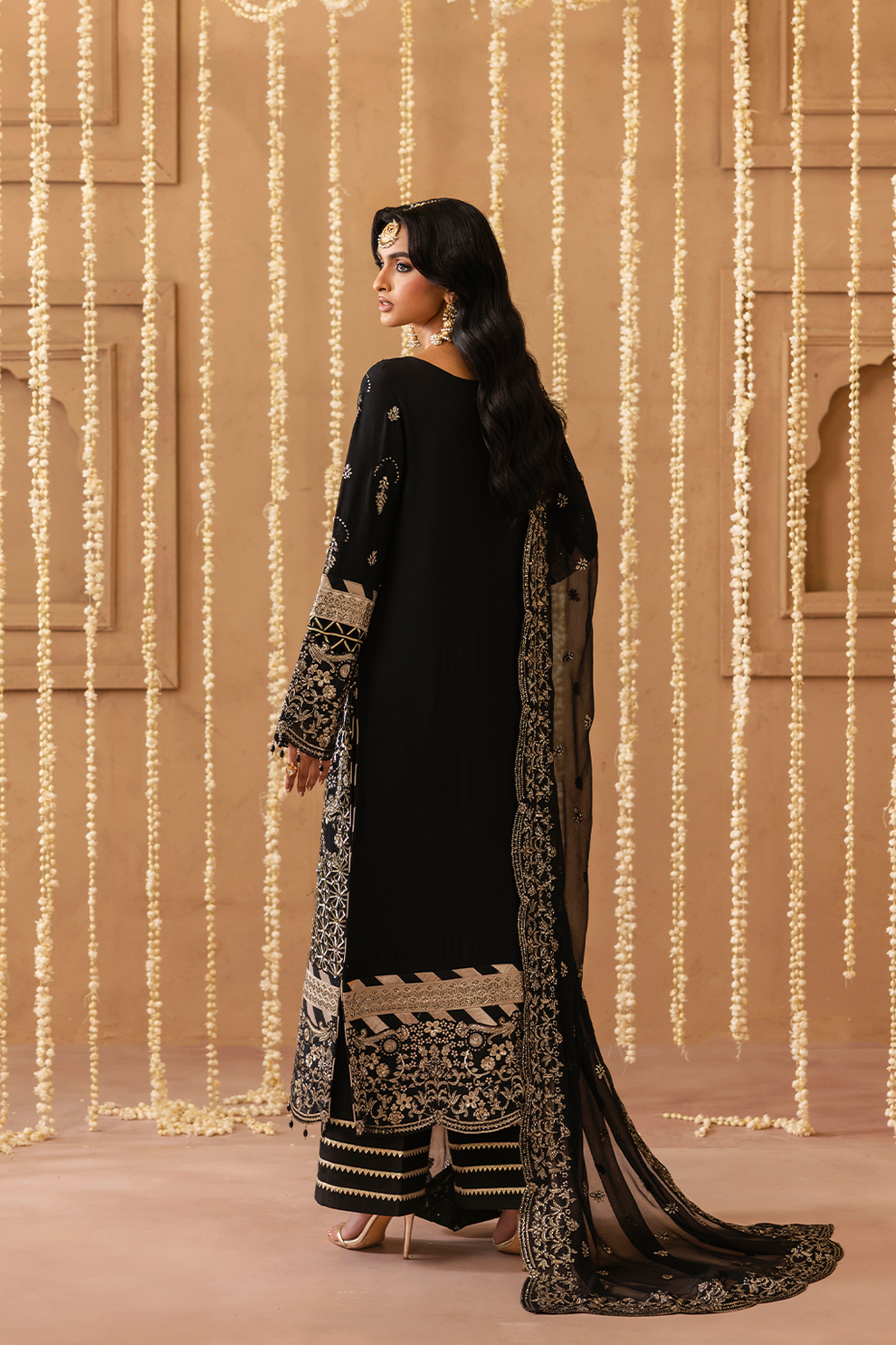 SAHAR - Sheherzadi' 25 by Emaan Adeel at #VogueClothingStudio