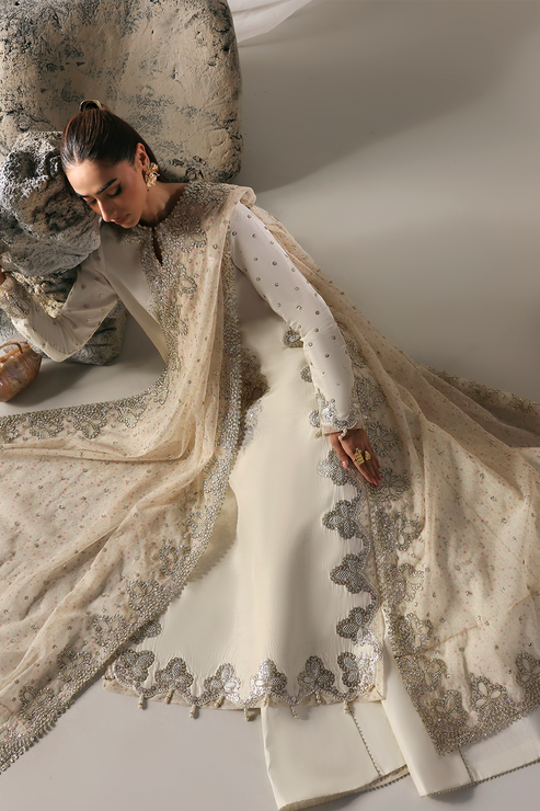MISTY DAWN - Serein luxe silk by Emaan Adeel at #VogueClothingStudio