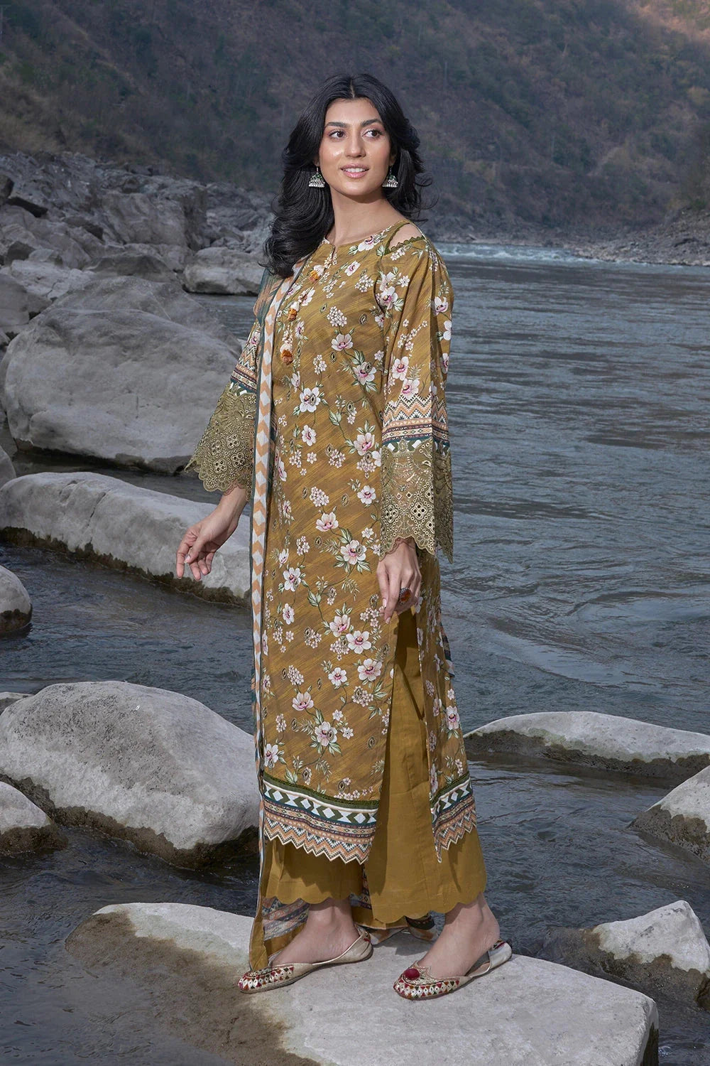 3PC Embroidered Unstitched Lawn Suit KC-3194 Embroidered KHAS STORES