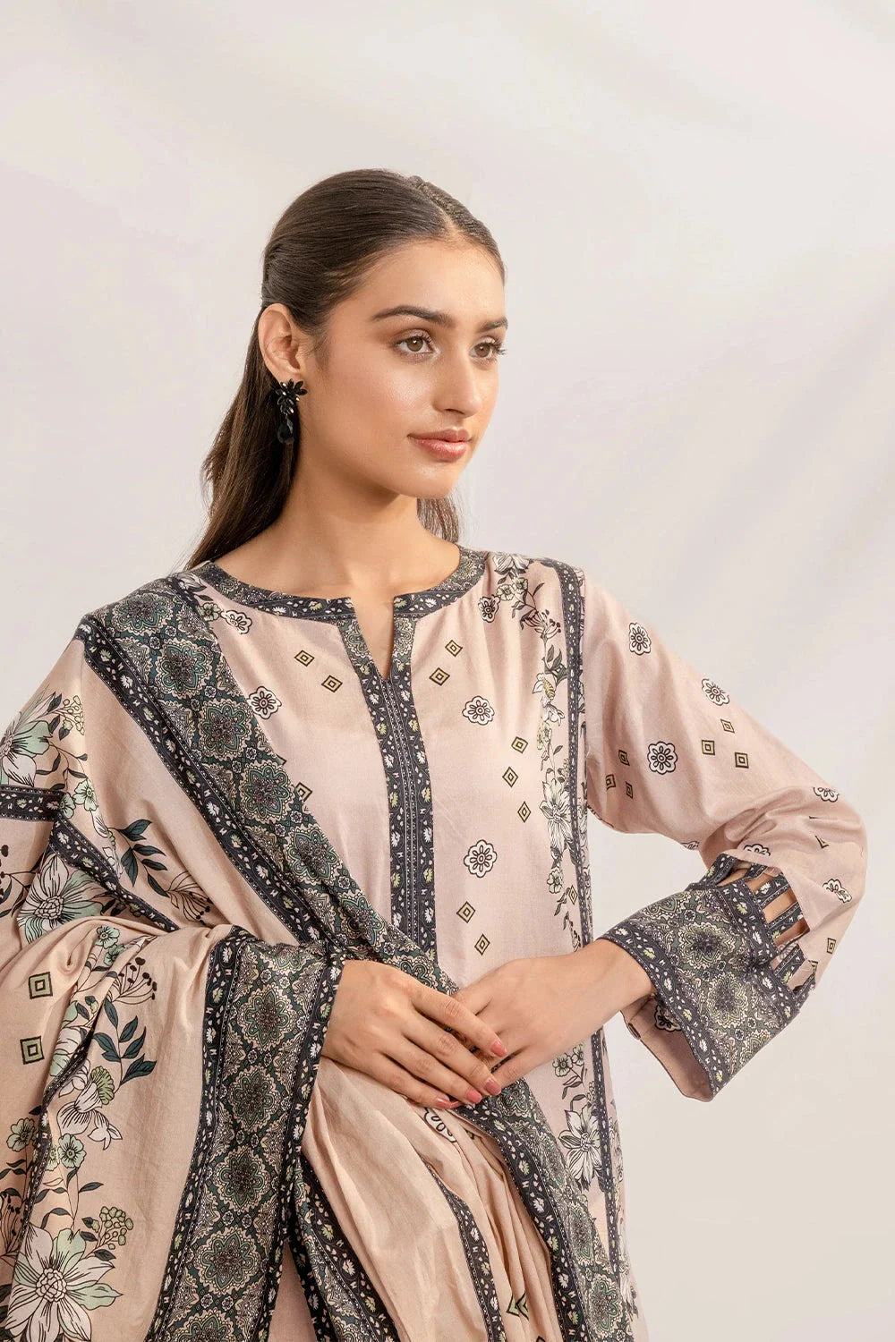 3PC Printed Unstitched Lawn Suit KLA-3302 Printed KHAS STORES