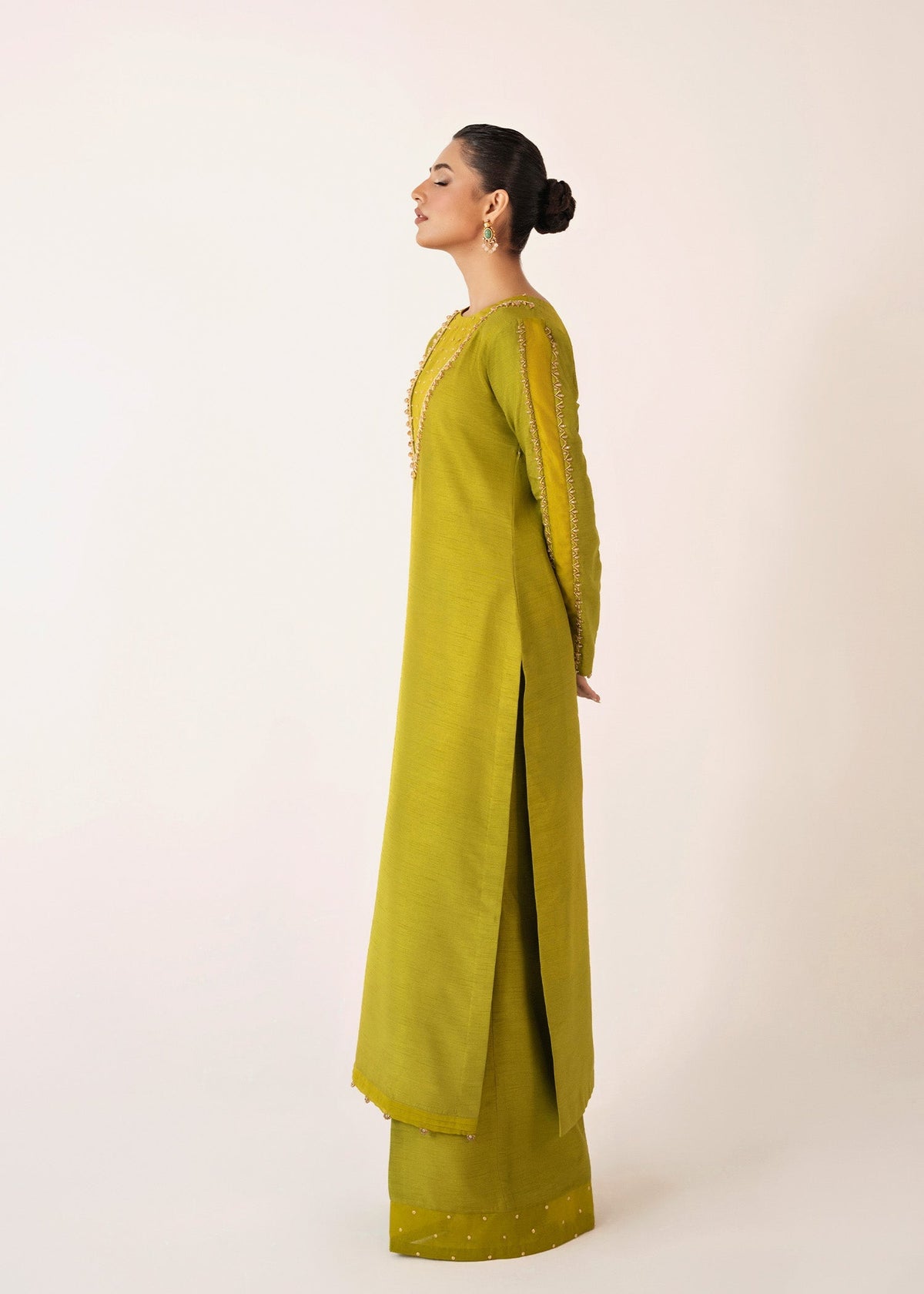 Vesper - Dastoor Collection