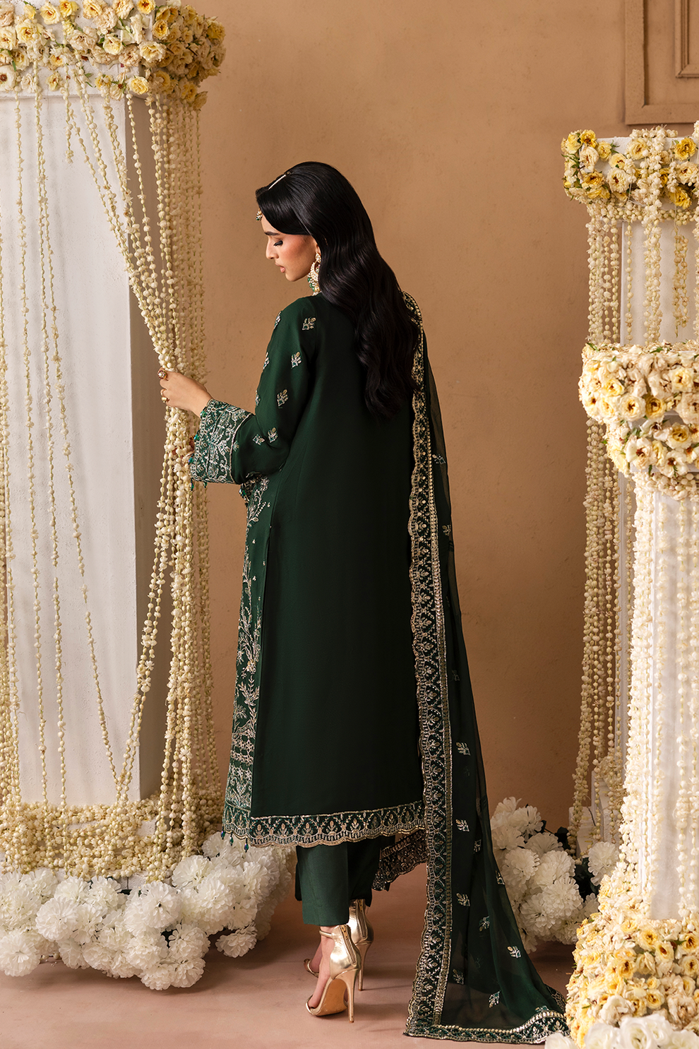 VANIA - Sheherzadi' 25 by Emaan Adeel at #VogueClothingStudio