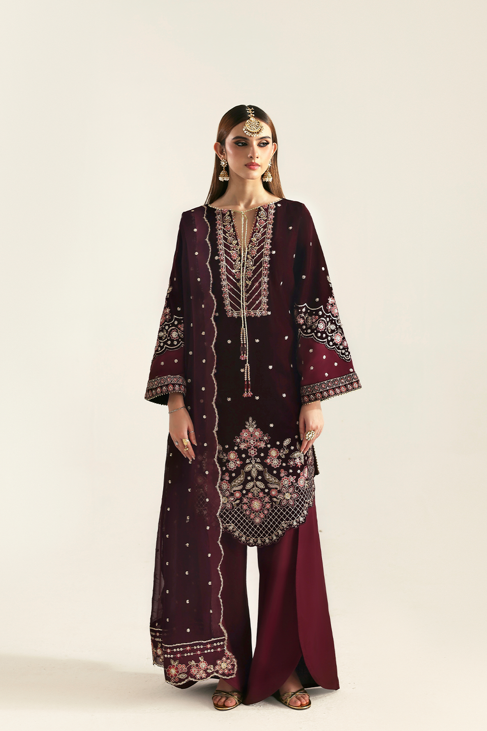 KANWAL Zarposh velvet collection by Emaan Adeel at #VogueClothingStudio