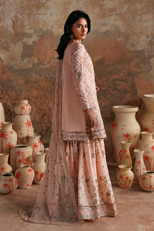 NAZNEEN - Afsana-e-silk by Emaan Adeel at #VogueClothingStudio