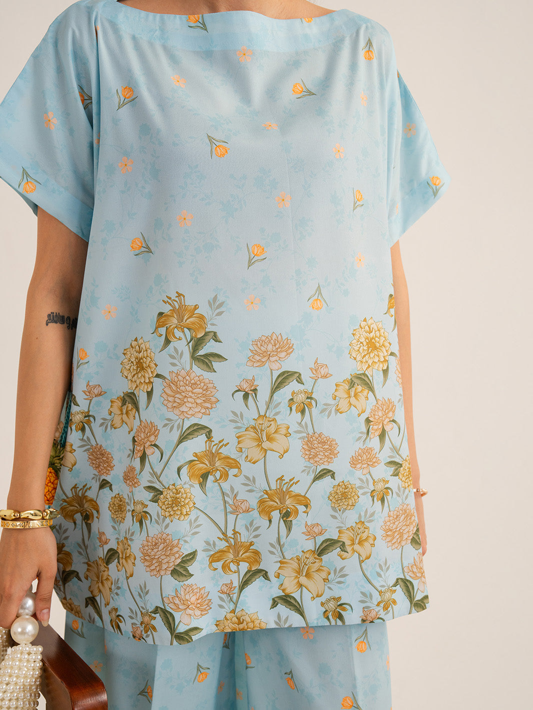 ISNAE | 2 PC STITCHED