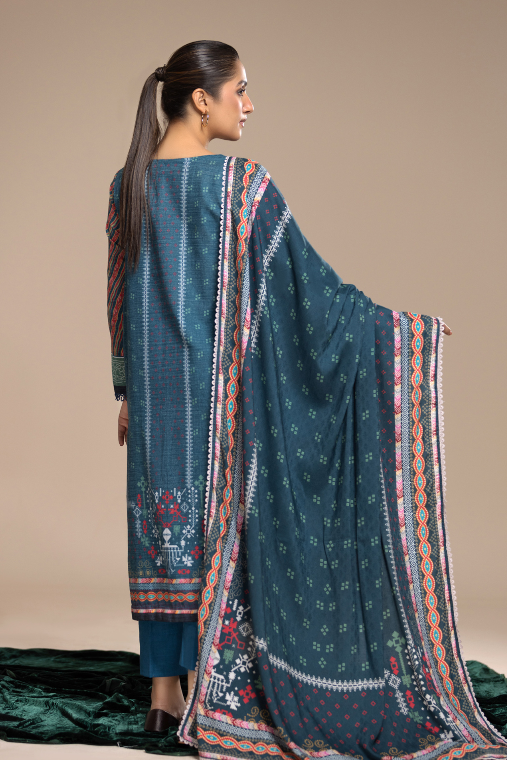 3 PC Unstitched | Khaddar Printed Suit