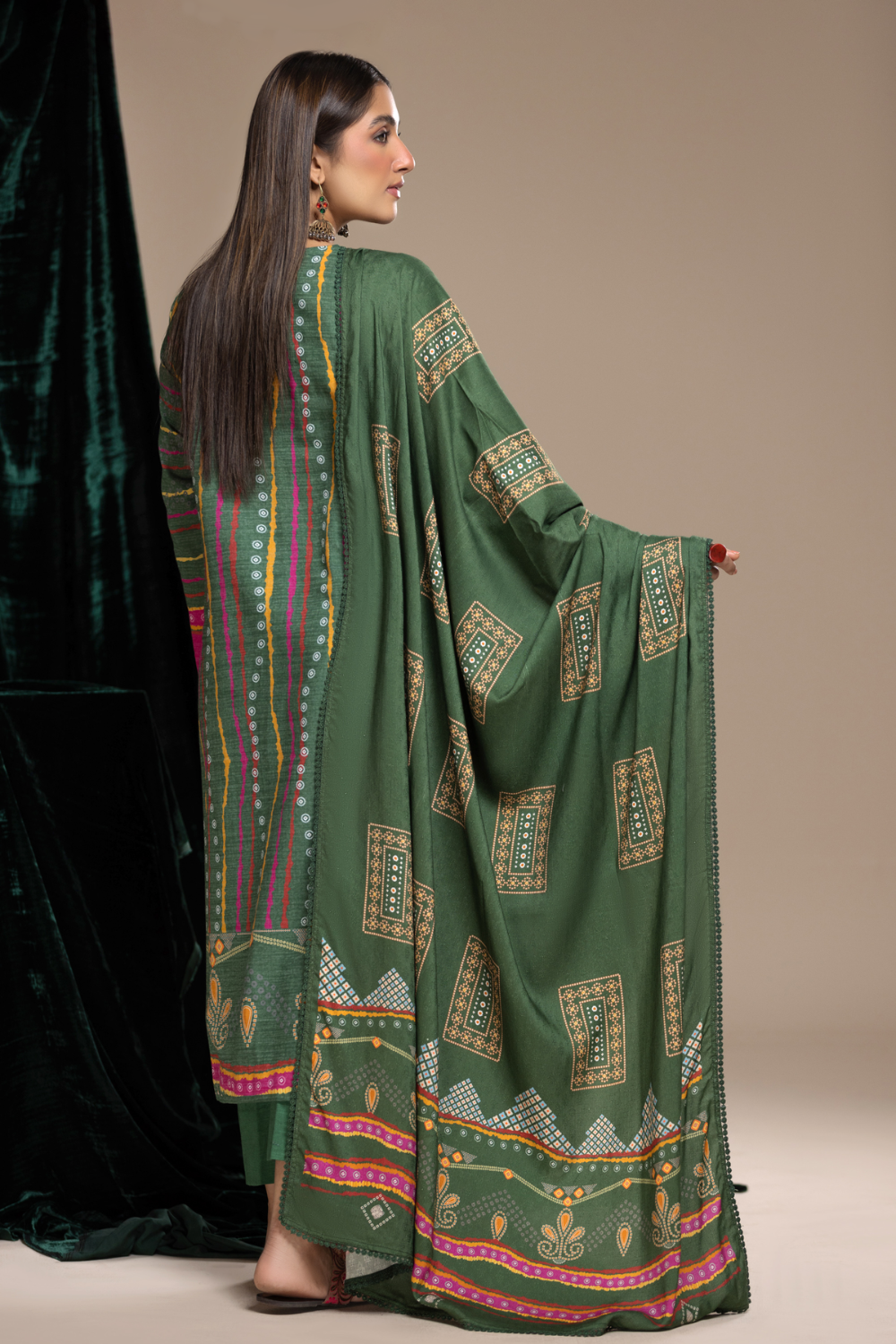 3 PC Unstitched | Khaddar Printed Suit