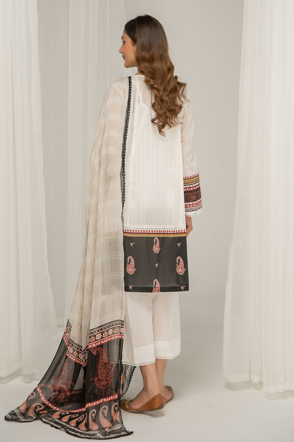 3 PC Unstitched Printed Lawn Suit