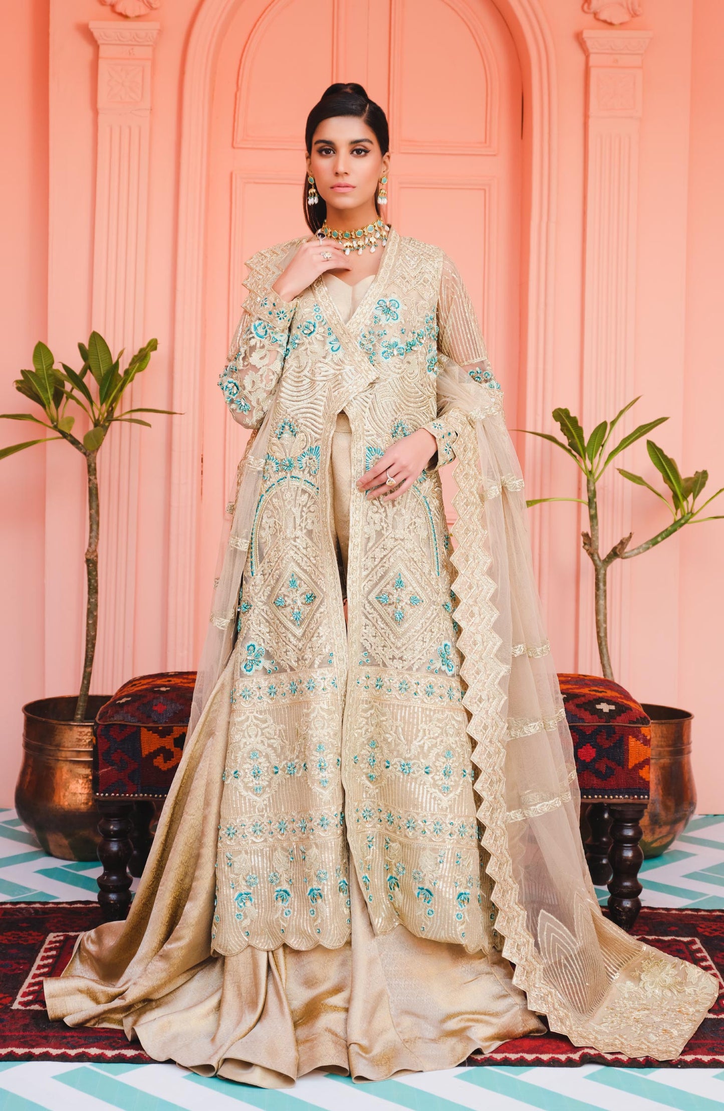 FORMAL DRESS - DRAMATIC-SILHOUETTE (QFG-0016)