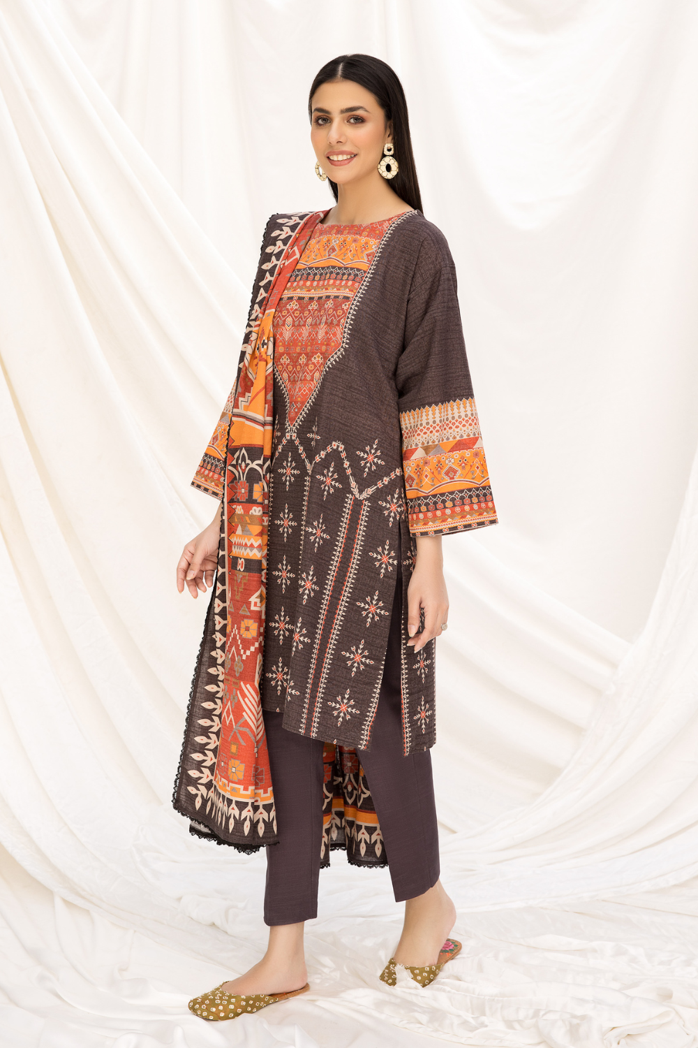 2 PC Unstitched | Khaddar Printed Shirt + Dupatta
