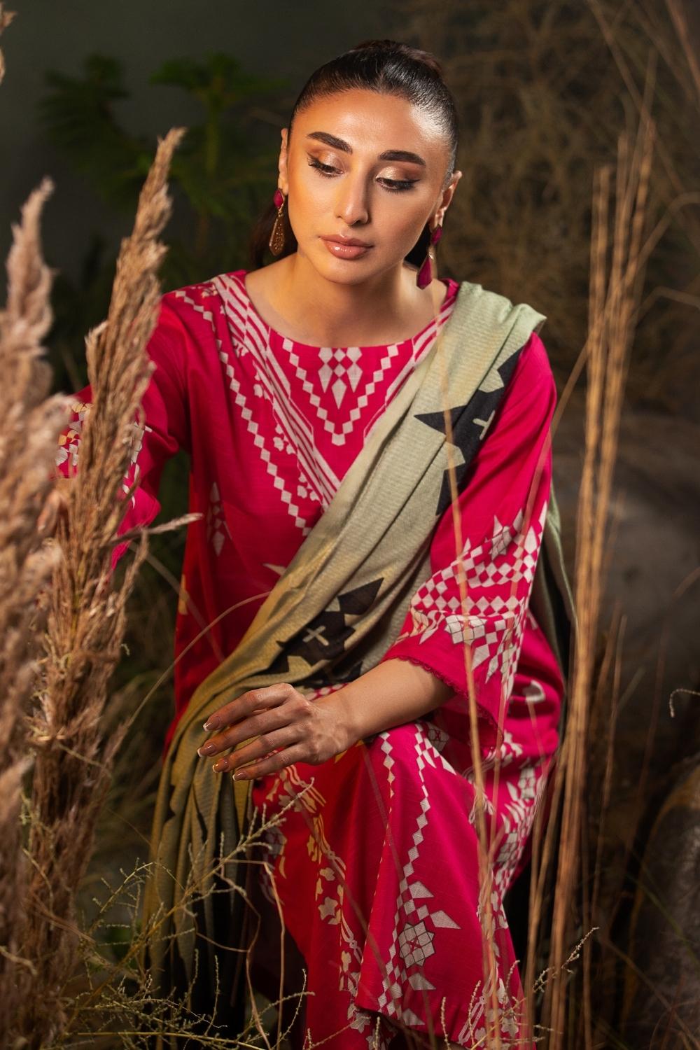 3PC Unstitched |Printed Khaddar Shirt+ Viscose Shawl + Trouser
