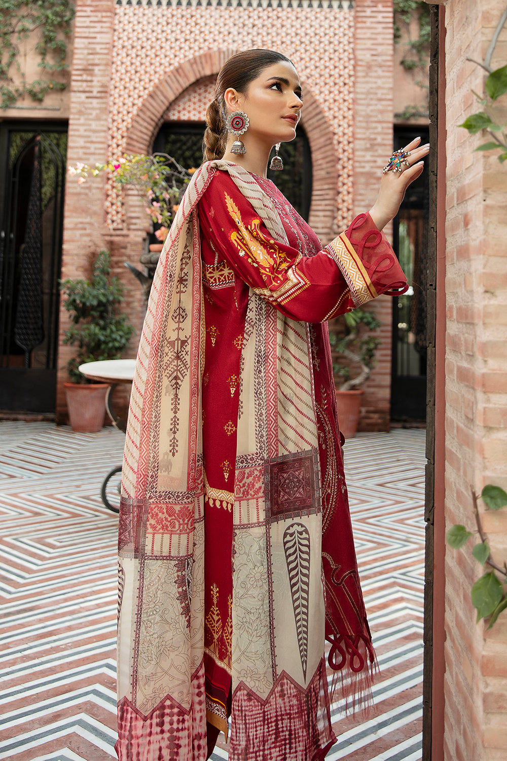 FW-NZ03-Zaib-un-Nissa