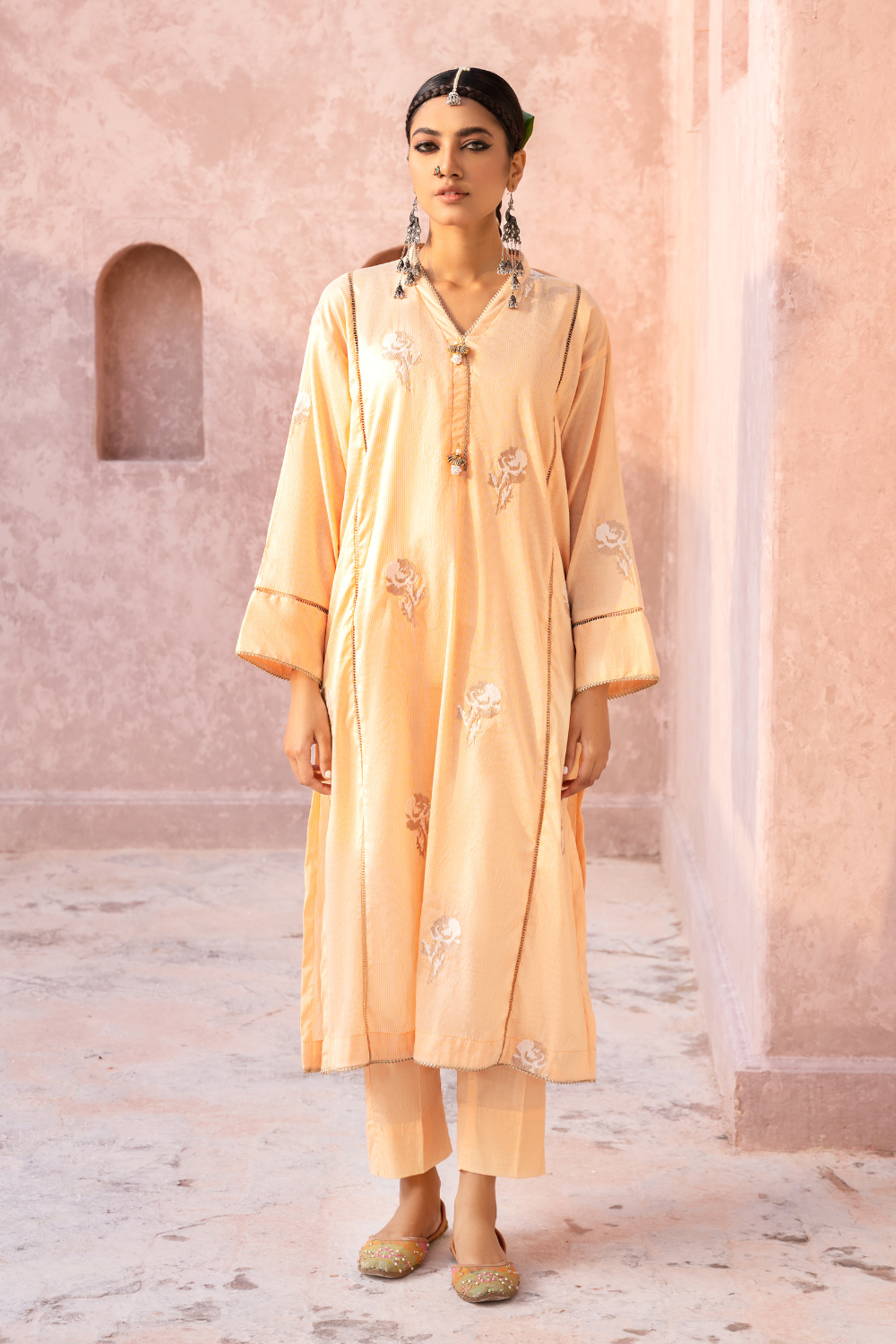 1 PC Unstitched | Embroidered Lawn Shirt