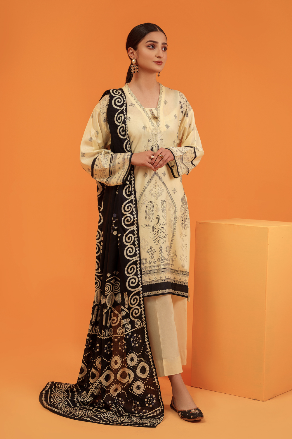 3 PC Unstitched | Printed Lawn Suit