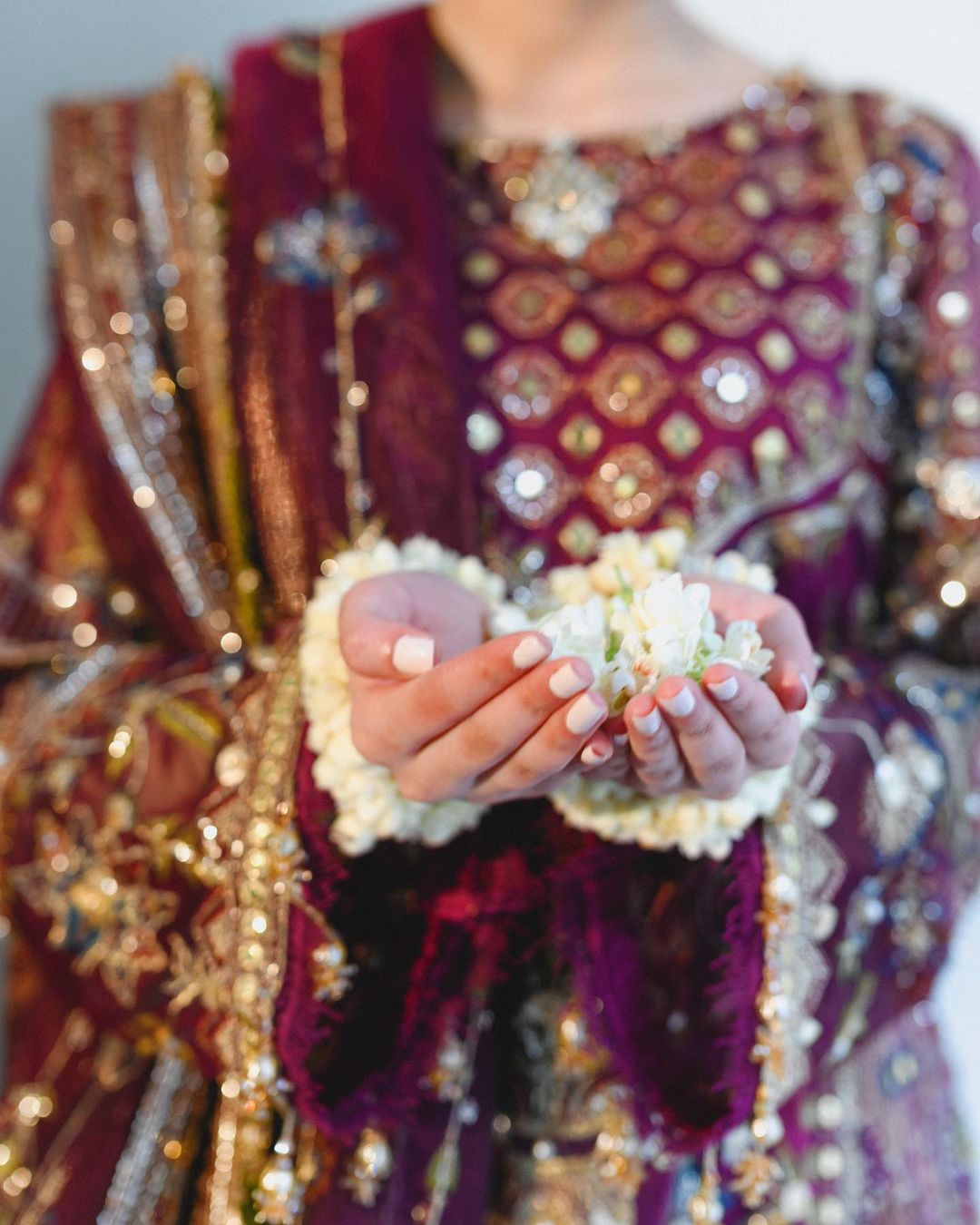 “Ek Shaam Nigar Ke Naam” Zarlish’22 luxury unstitched collection