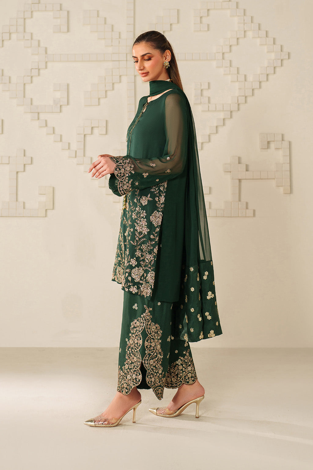 UE-619  Embroidered Chiffon