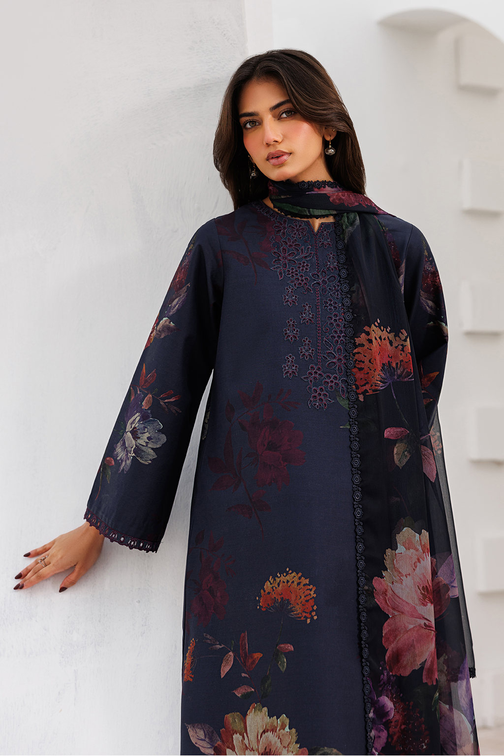 UE-645 Printed Lawn