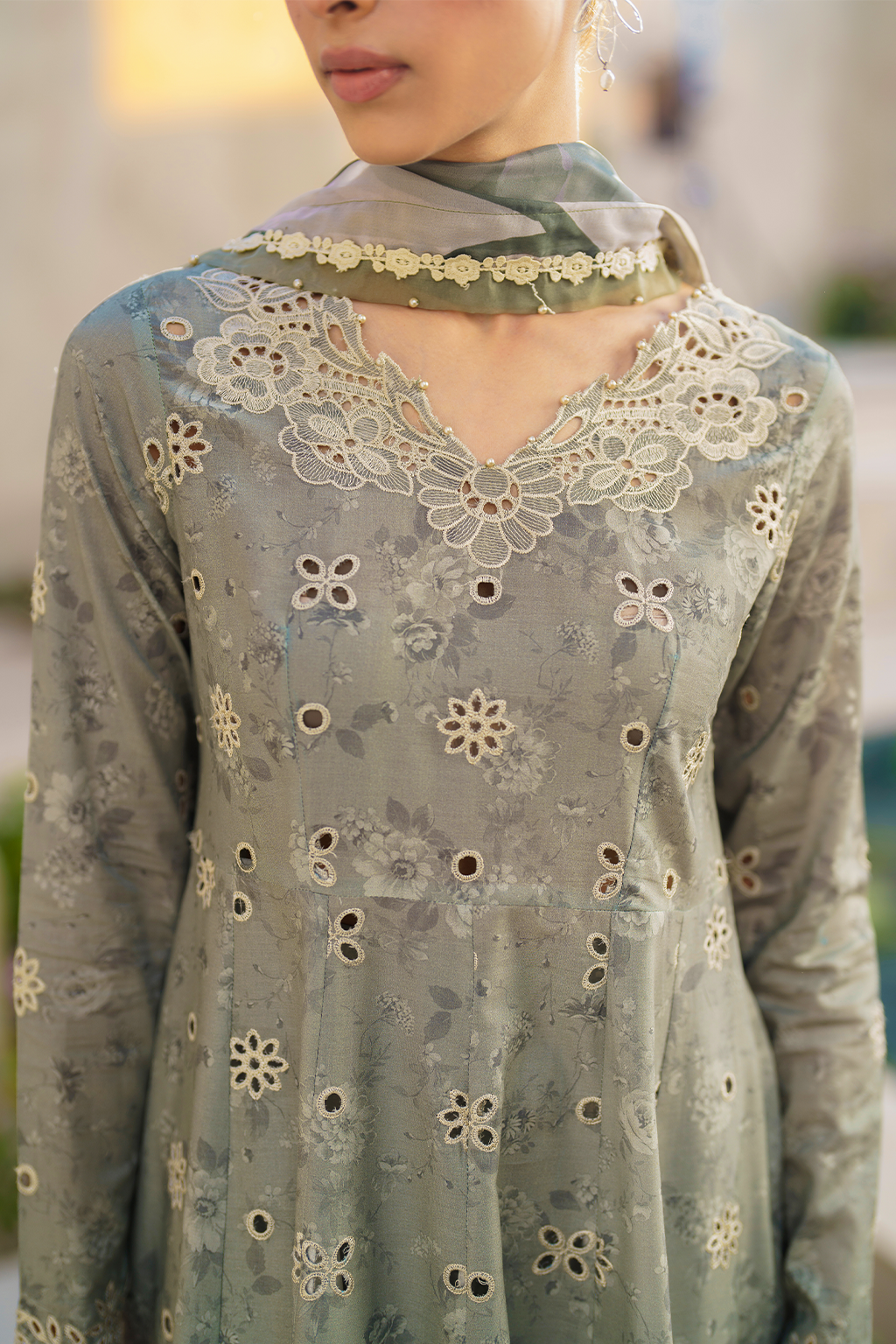 SFL-10 Embroidered Lawn