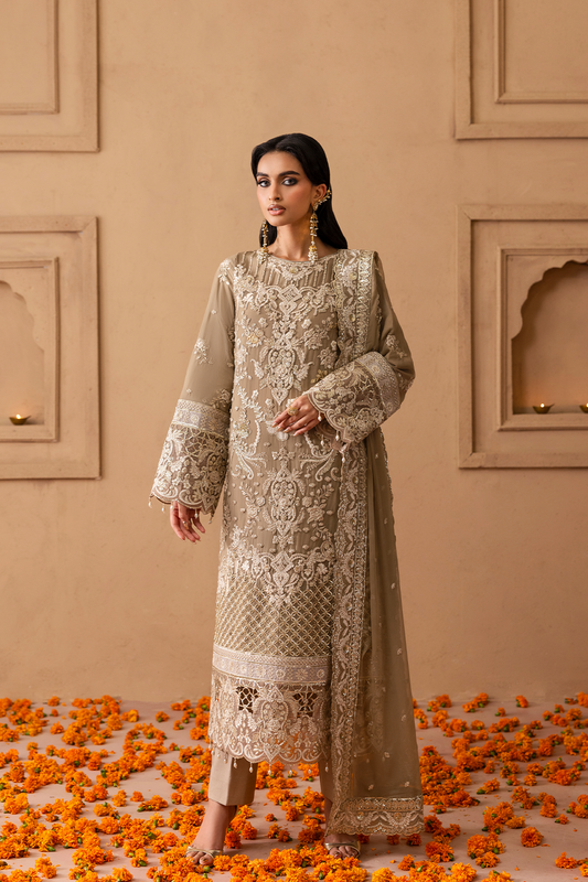 ULFAT - Sheherzadi' 25 by Emaan Adeel at #VogueClothingStudio