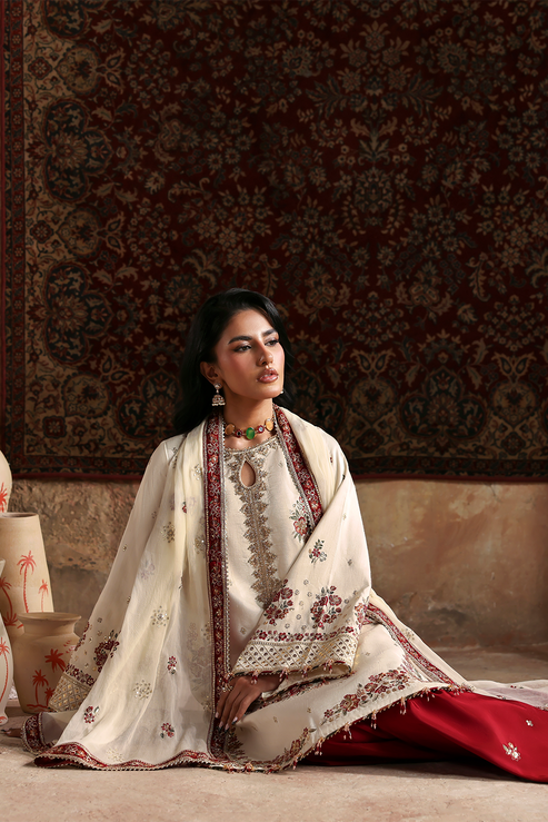 RUKHSAR - Afsana-e-silk by Emaan Adeel at #VogueClothingStudio