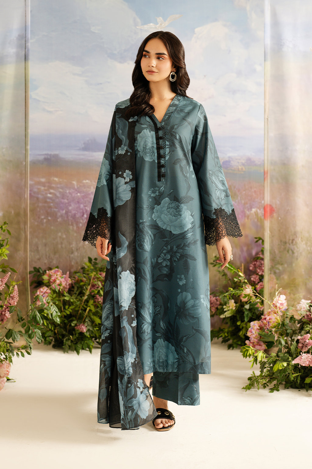 UE-444  Printed Lawn