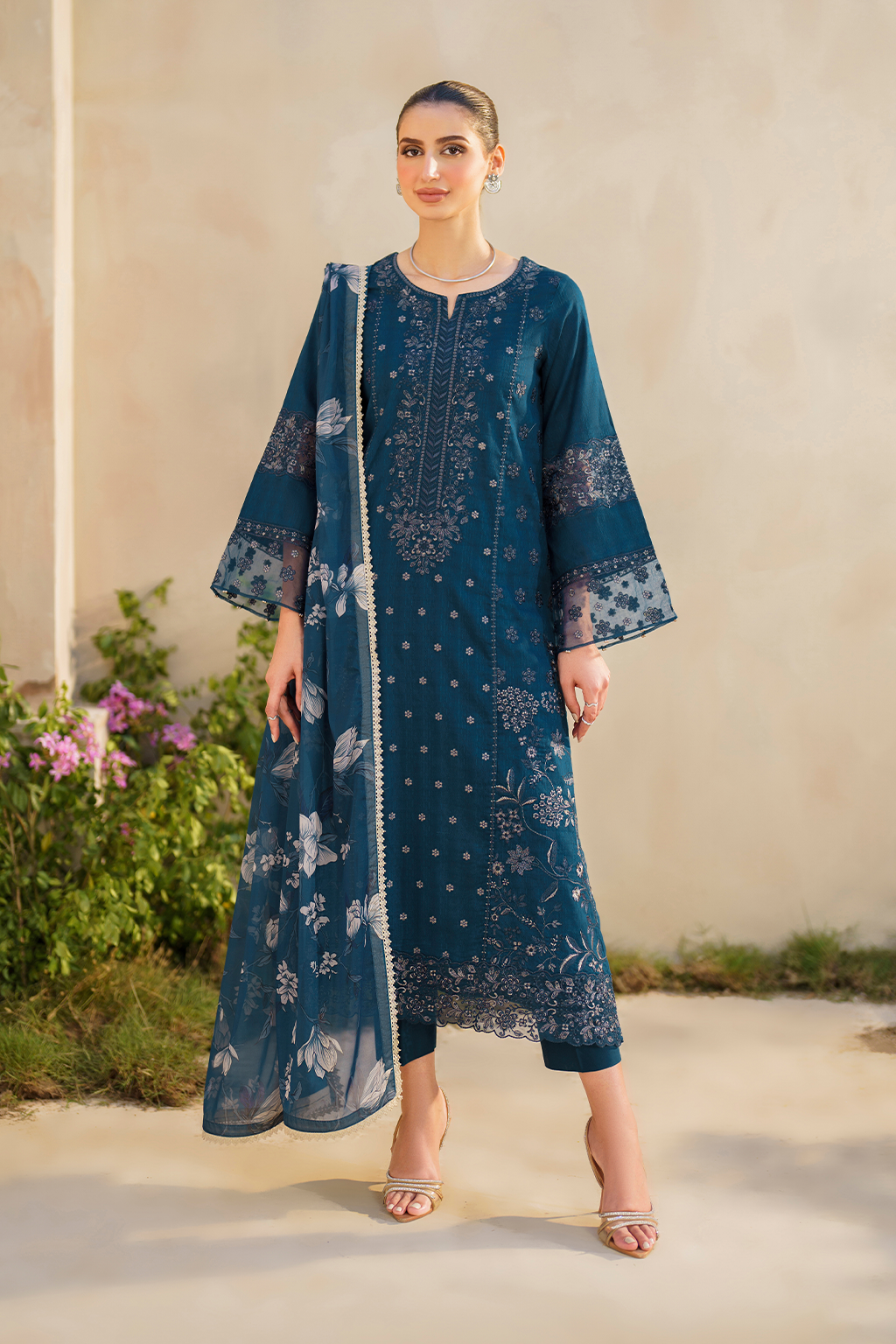 SFL-01 Embroidered Lawn