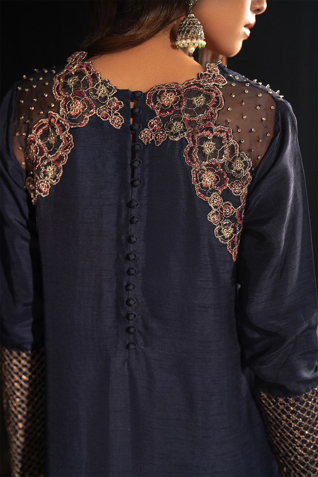 IV-49 Embroidered Velvet - Iznik