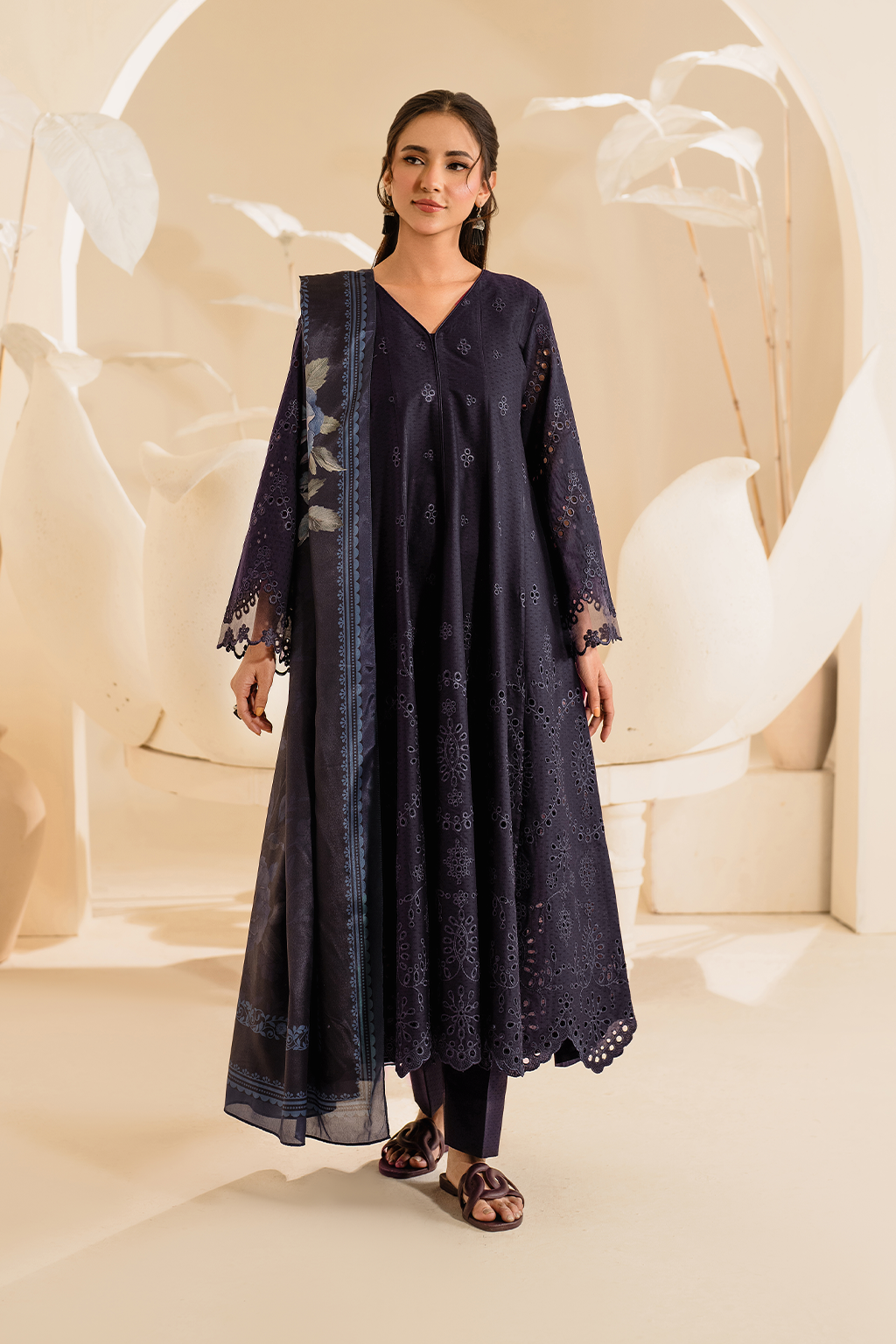 UE-427 Embroidered Textured Lawn