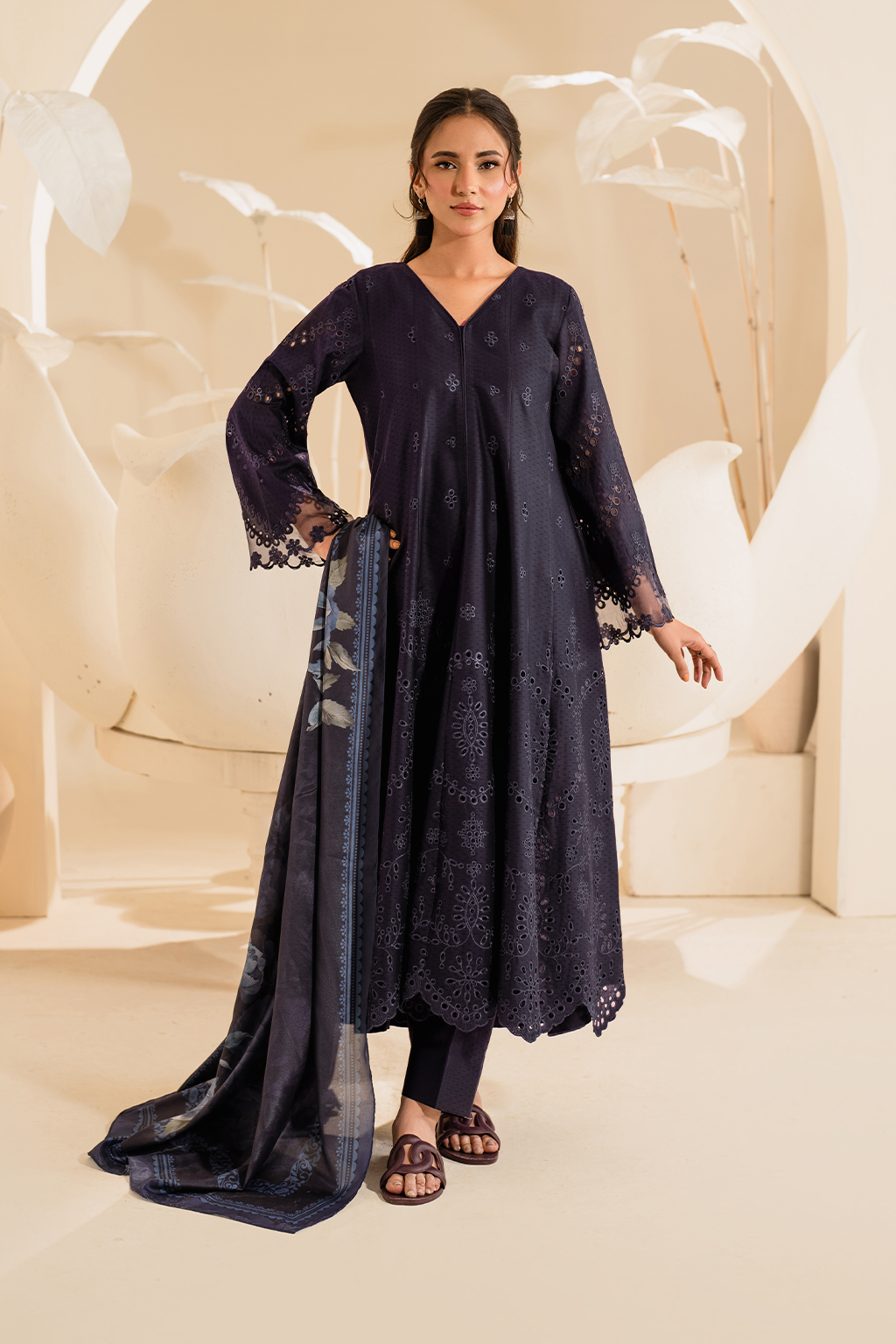 UE-427 Embroidered Textured Lawn