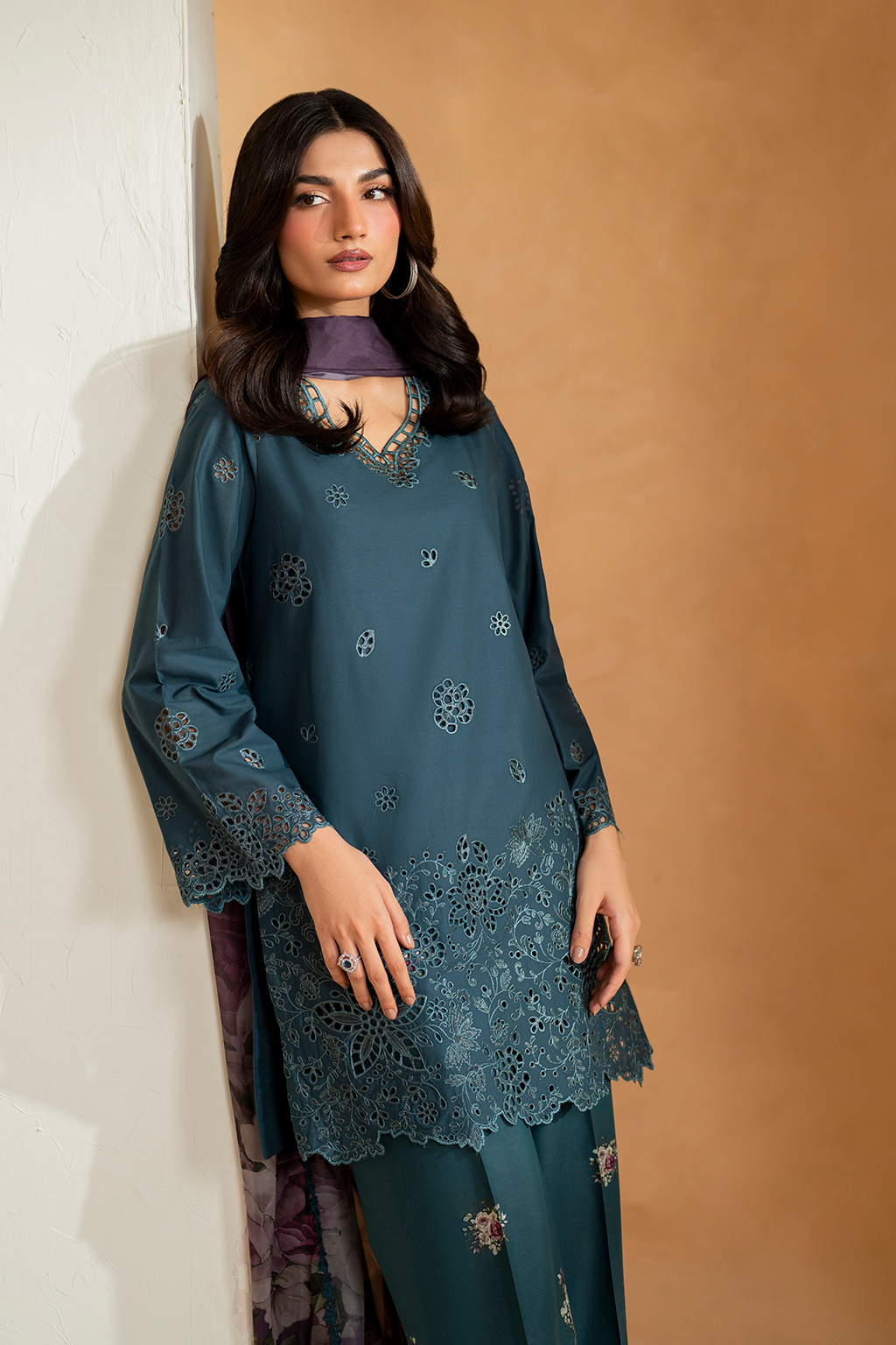 UE-474 Embroidered Lawn