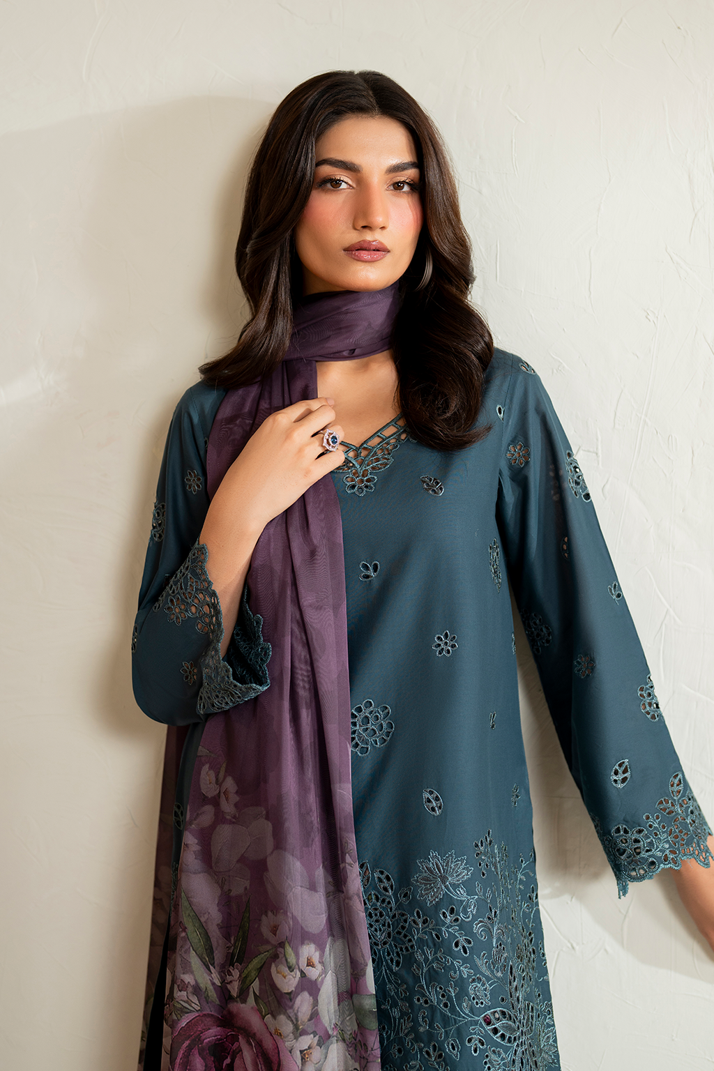 UE-474 Embroidered Lawn