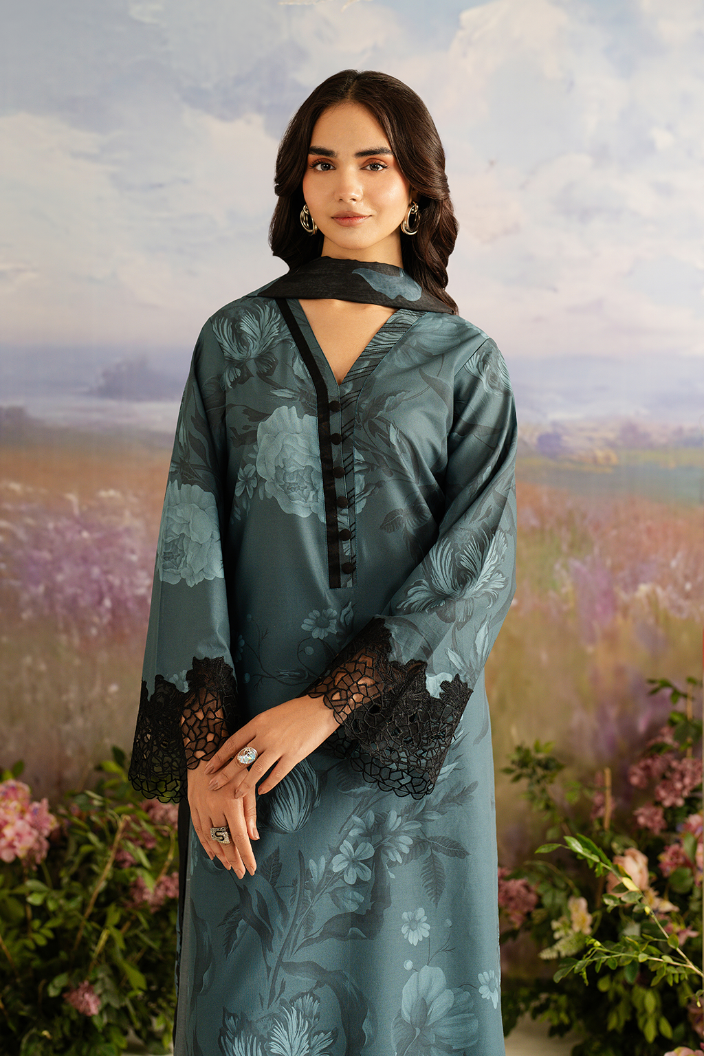 UE-444  Printed Lawn