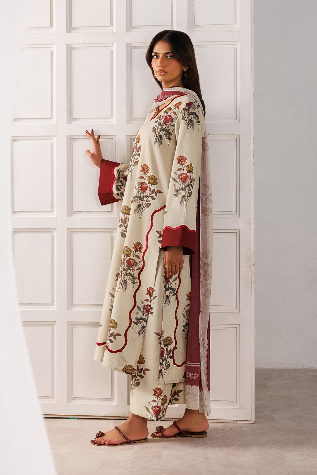 UE-641 Printed Lawn