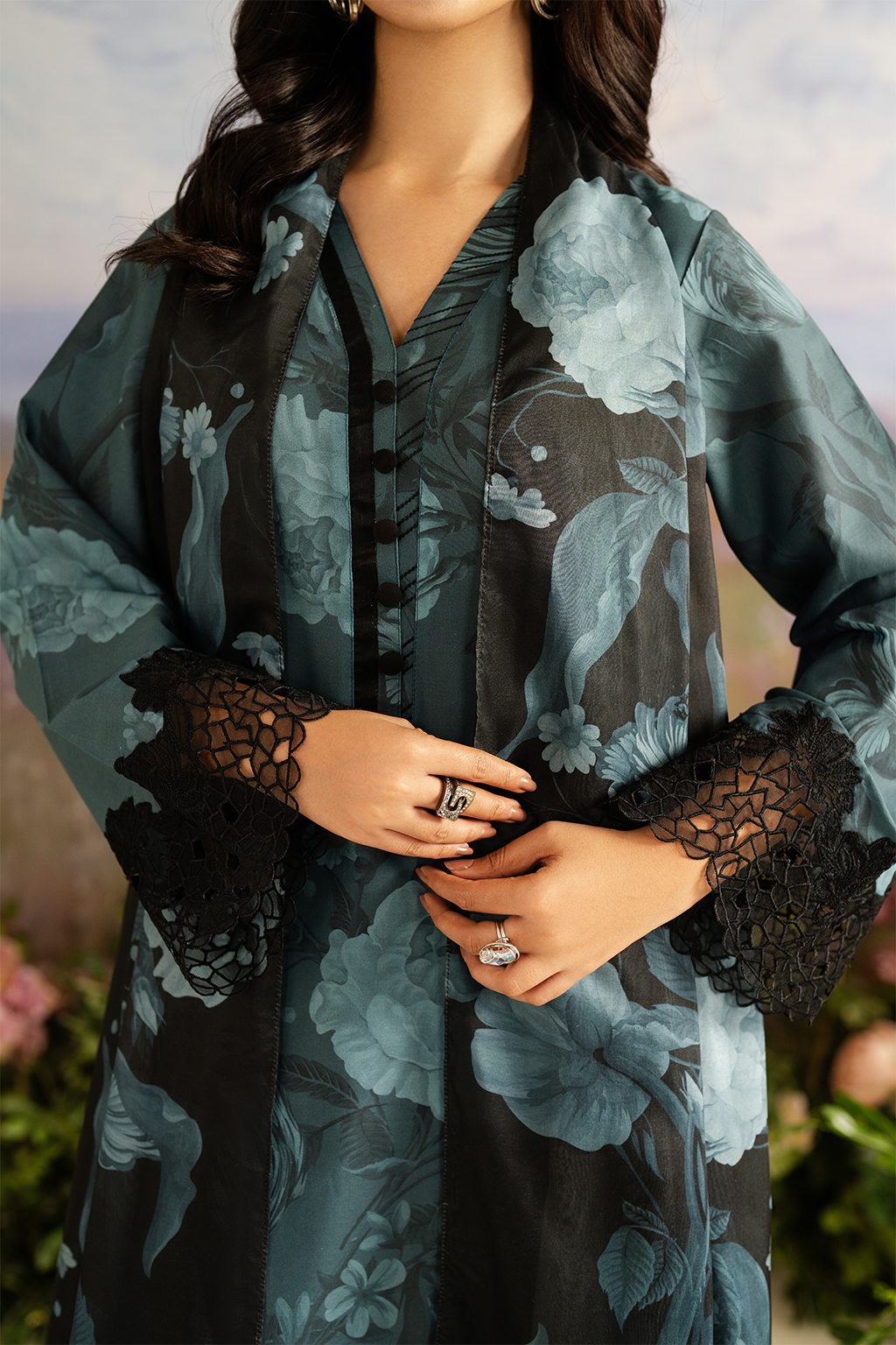 UE-444  Printed Lawn