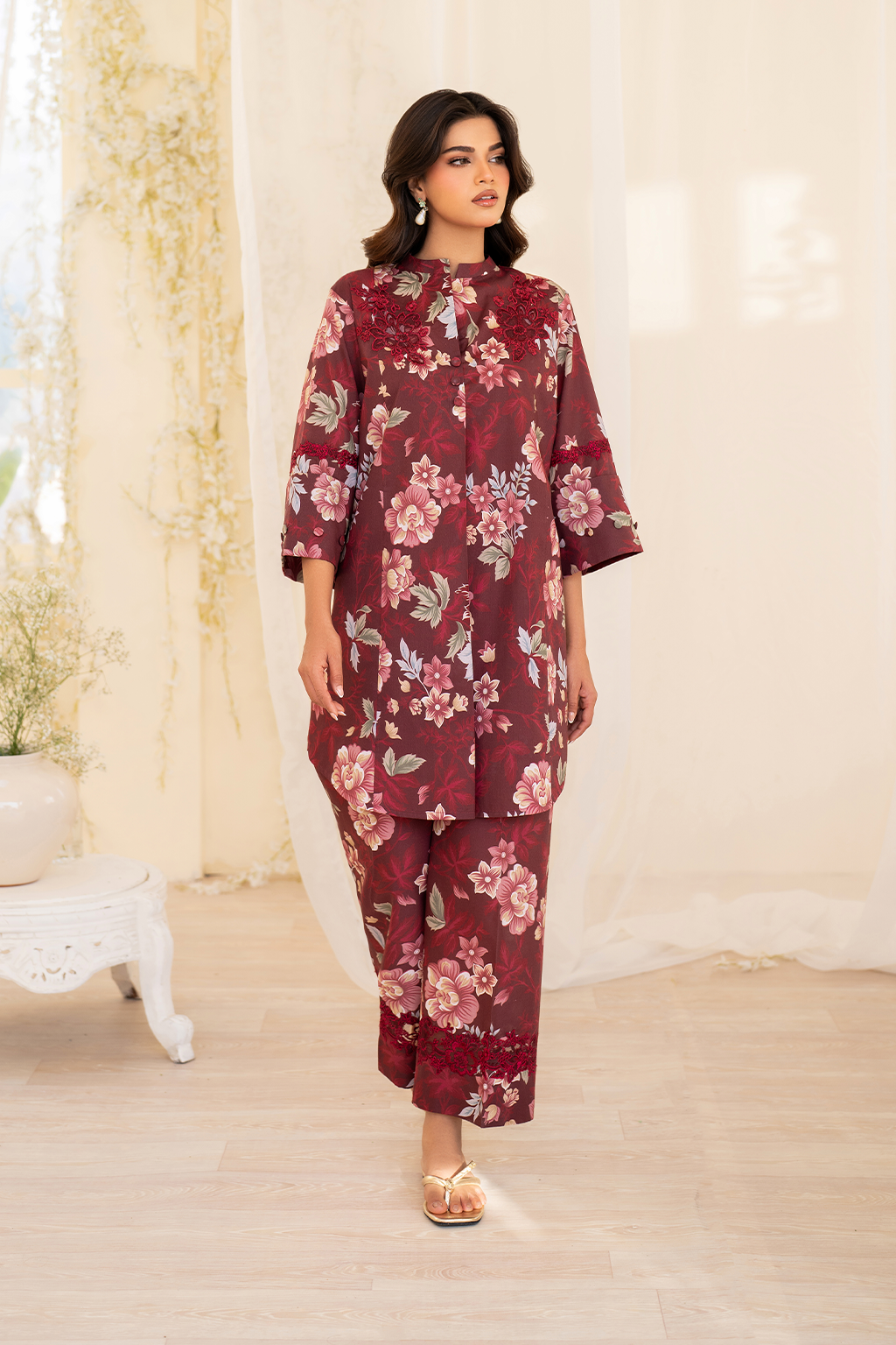 UE-439  Printed Lawn