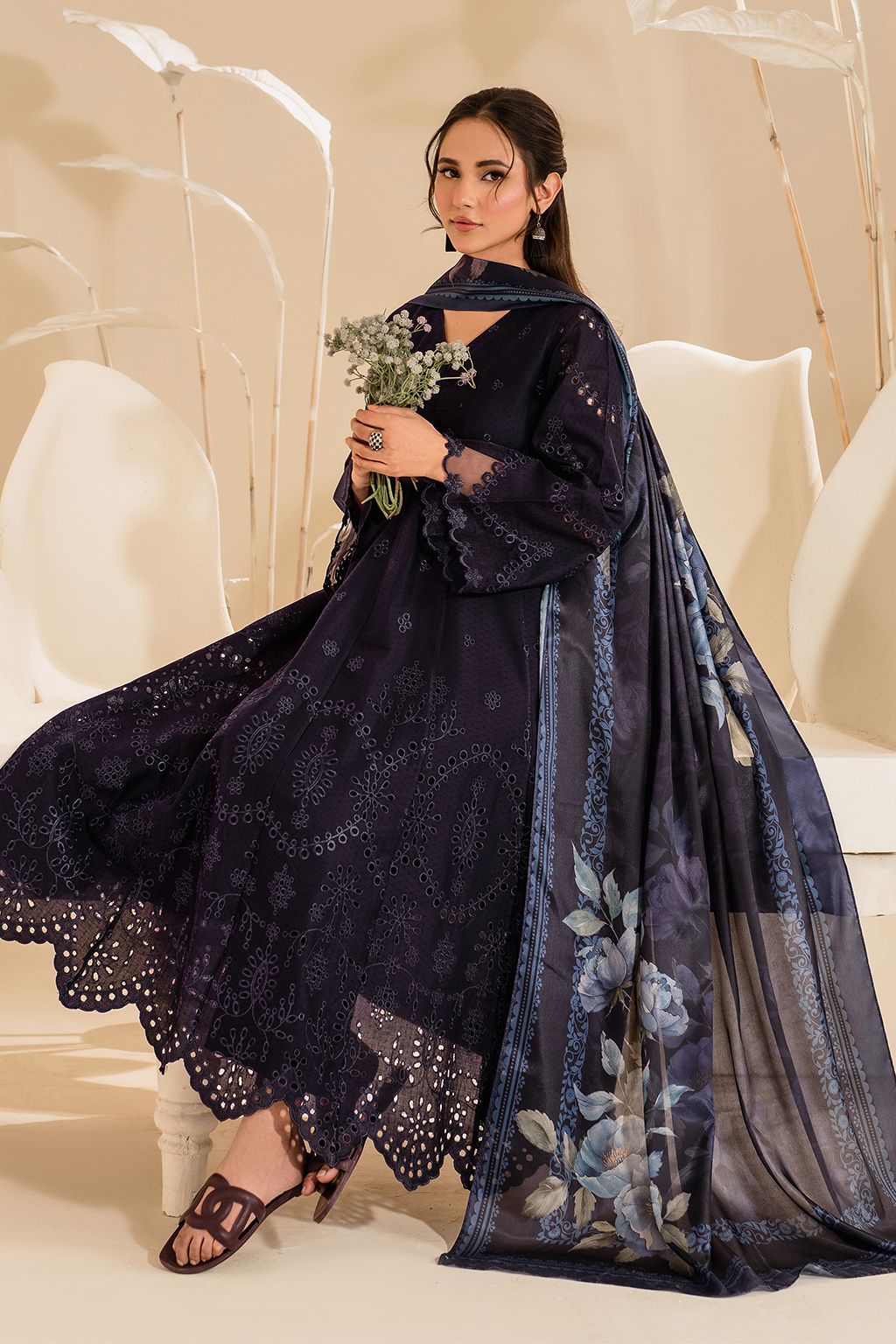 UE-427 Embroidered Textured Lawn