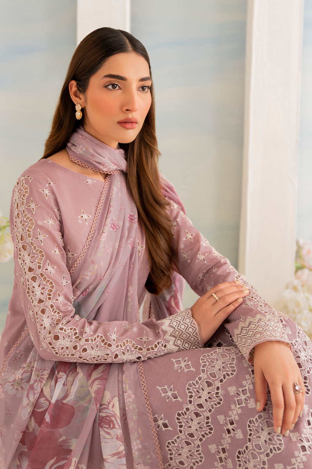 IGL-04 Embroidered Lawn