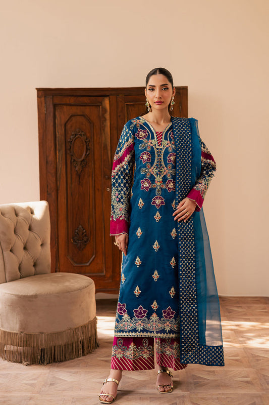 AVOIR from Suave luxury formals '25 by Emaan Adeel at #VogueClothingStudio