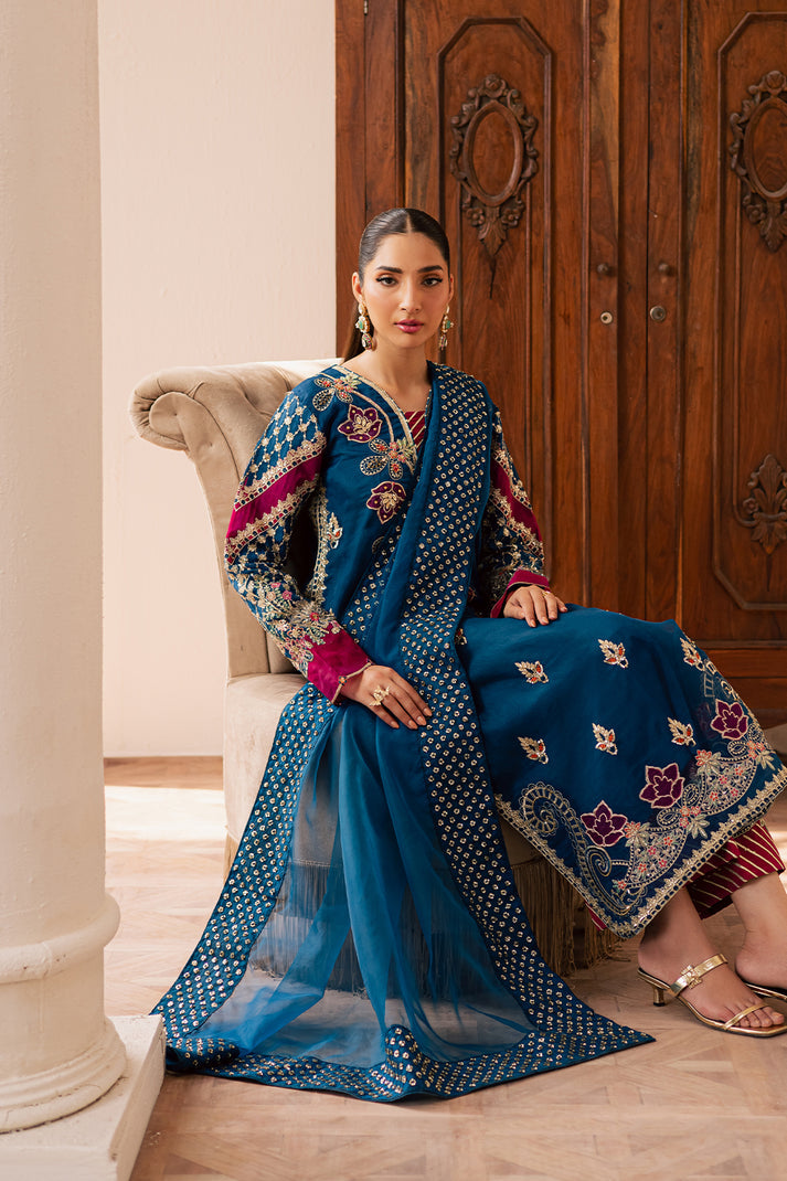 AVOIR from Suave luxury formals '25 by Emaan Adeel at #VogueClothingStudio