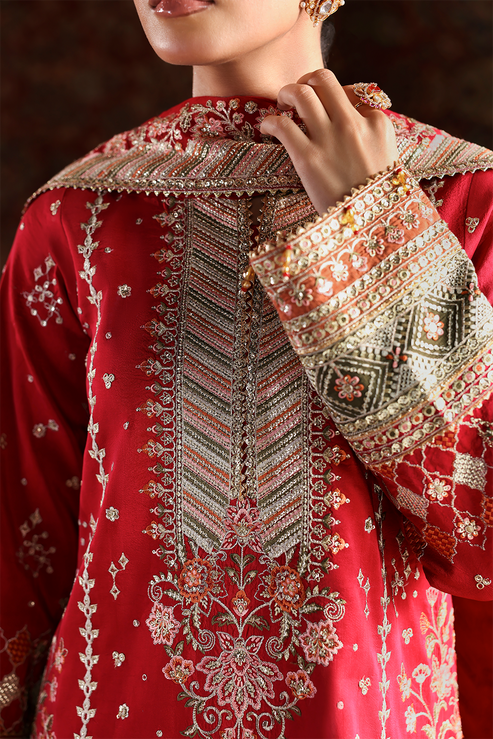 MAHGUL - Afsana-e-silk by Emaan Adeel at #VogueClothingStudio