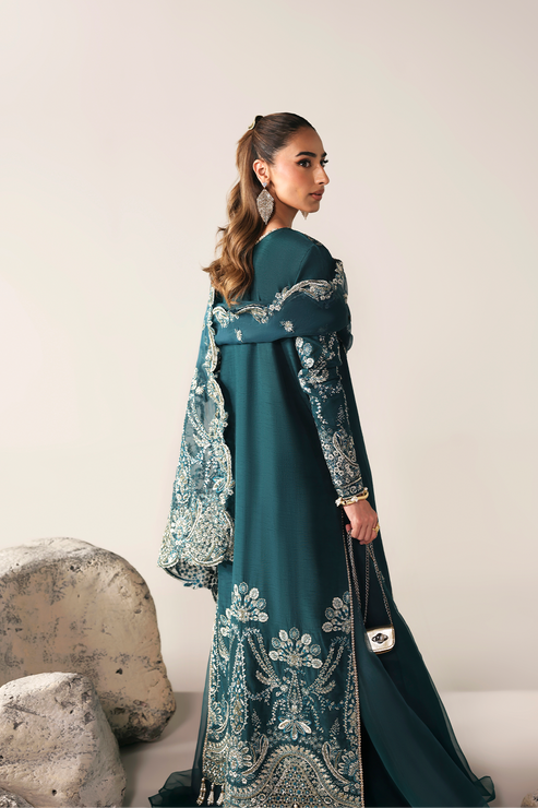 STARLIGHT SWAY - Serein luxe silk by Emaan Adeel at #VogueClothingStudio