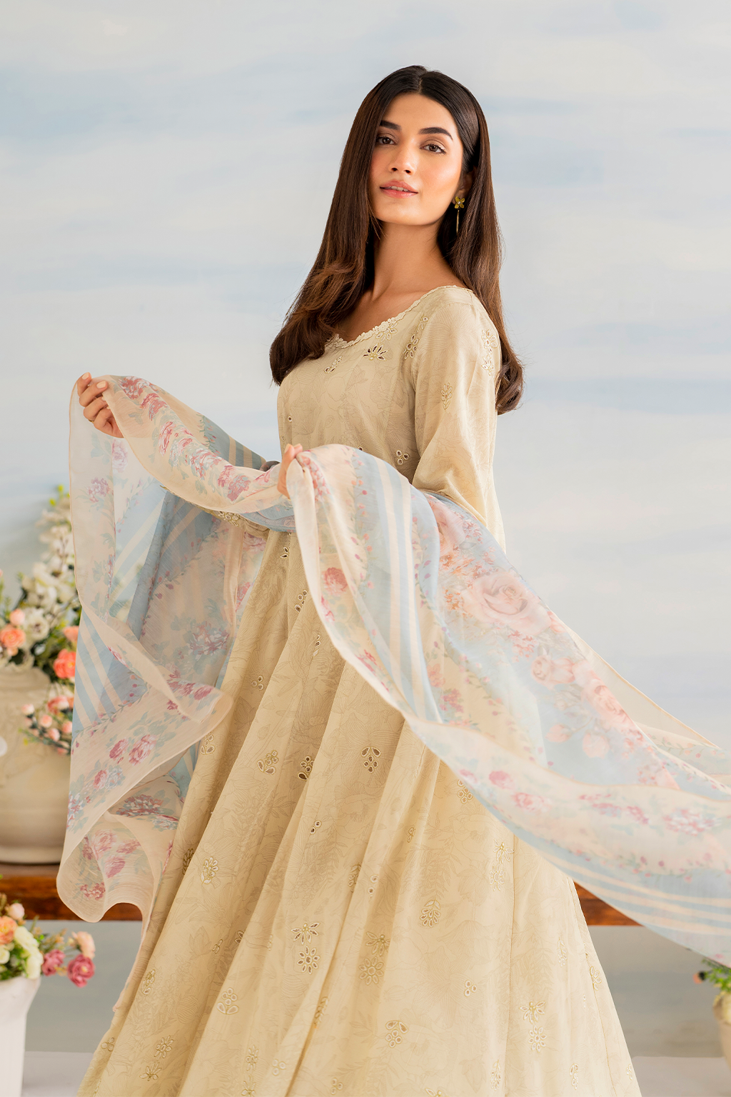 IGL-03 Embroidered Lawn