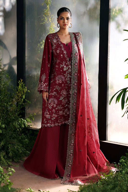 Yalira from La Fuchsia '25
